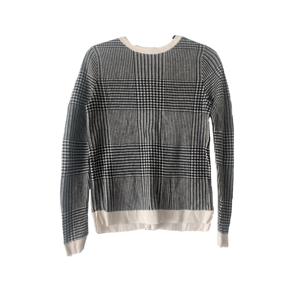 H&M sweater shirt. Size S